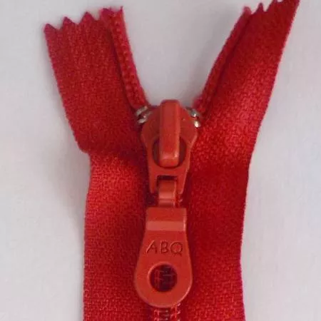 22" Zipper Barberry Closed Bottom