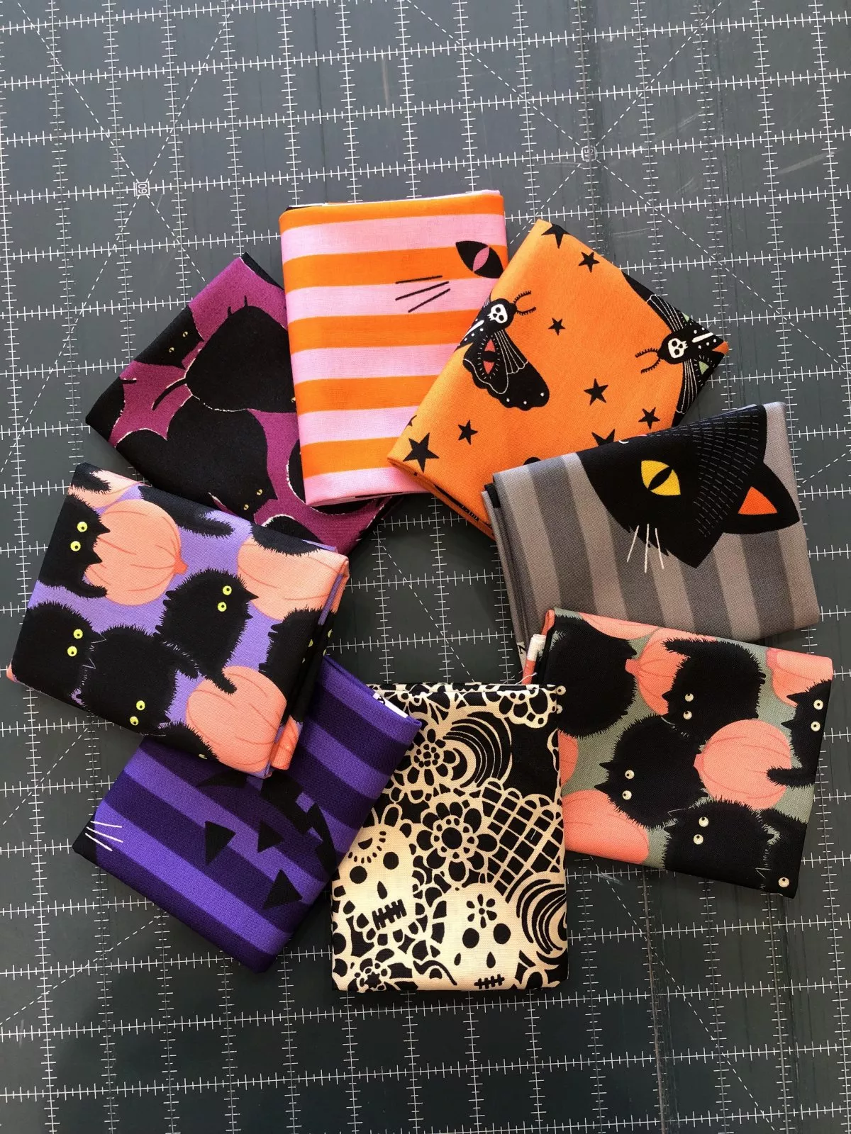 AHF Halloween 8 FQ Bundle