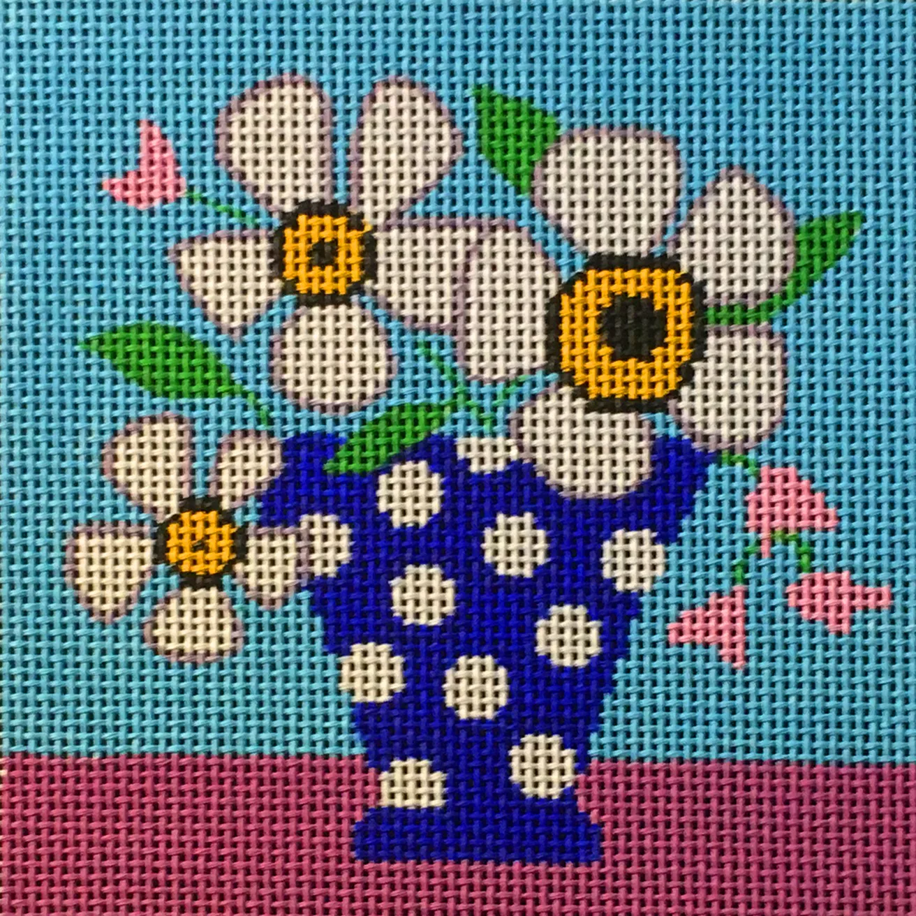 Amanda Lawford– White Mod Flowers