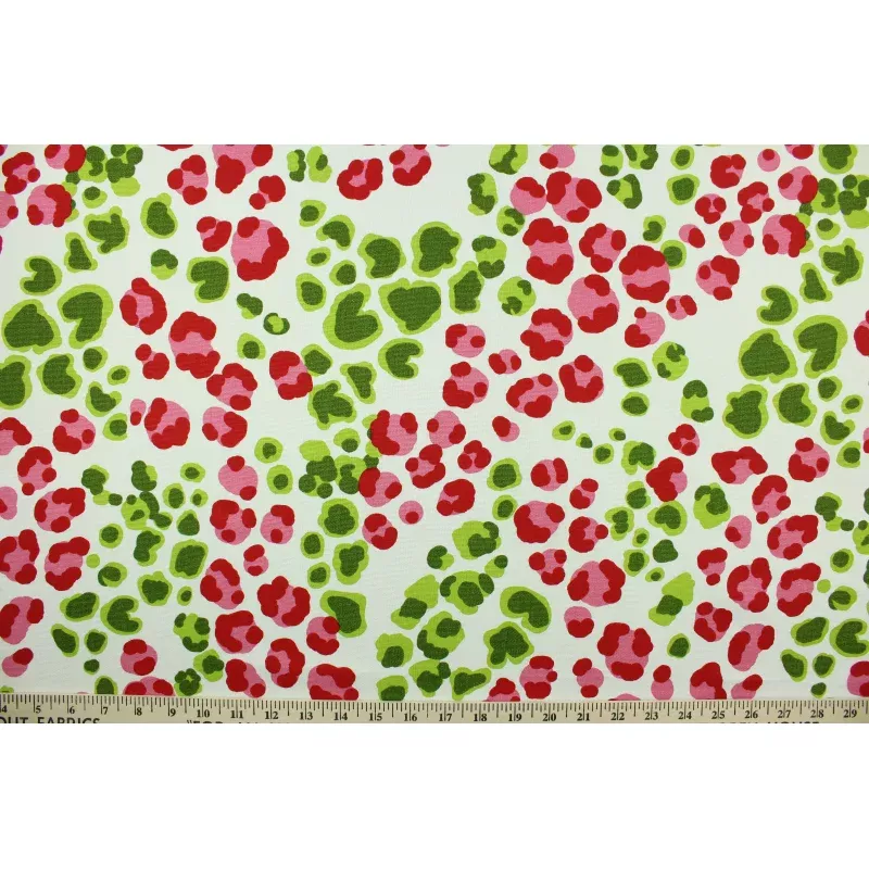 Giraffe Print Fabric in Fuchsia