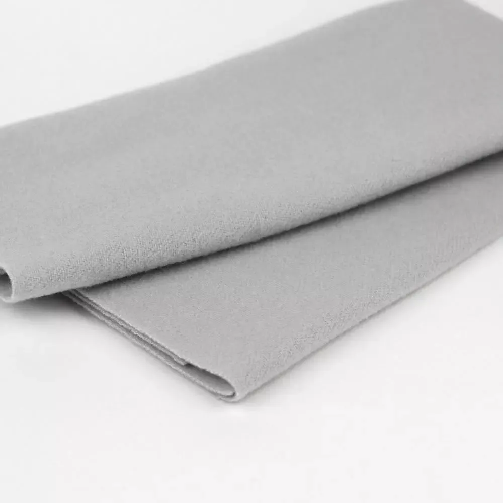 LN01 - Pearl Grey Merino Wool Fabric