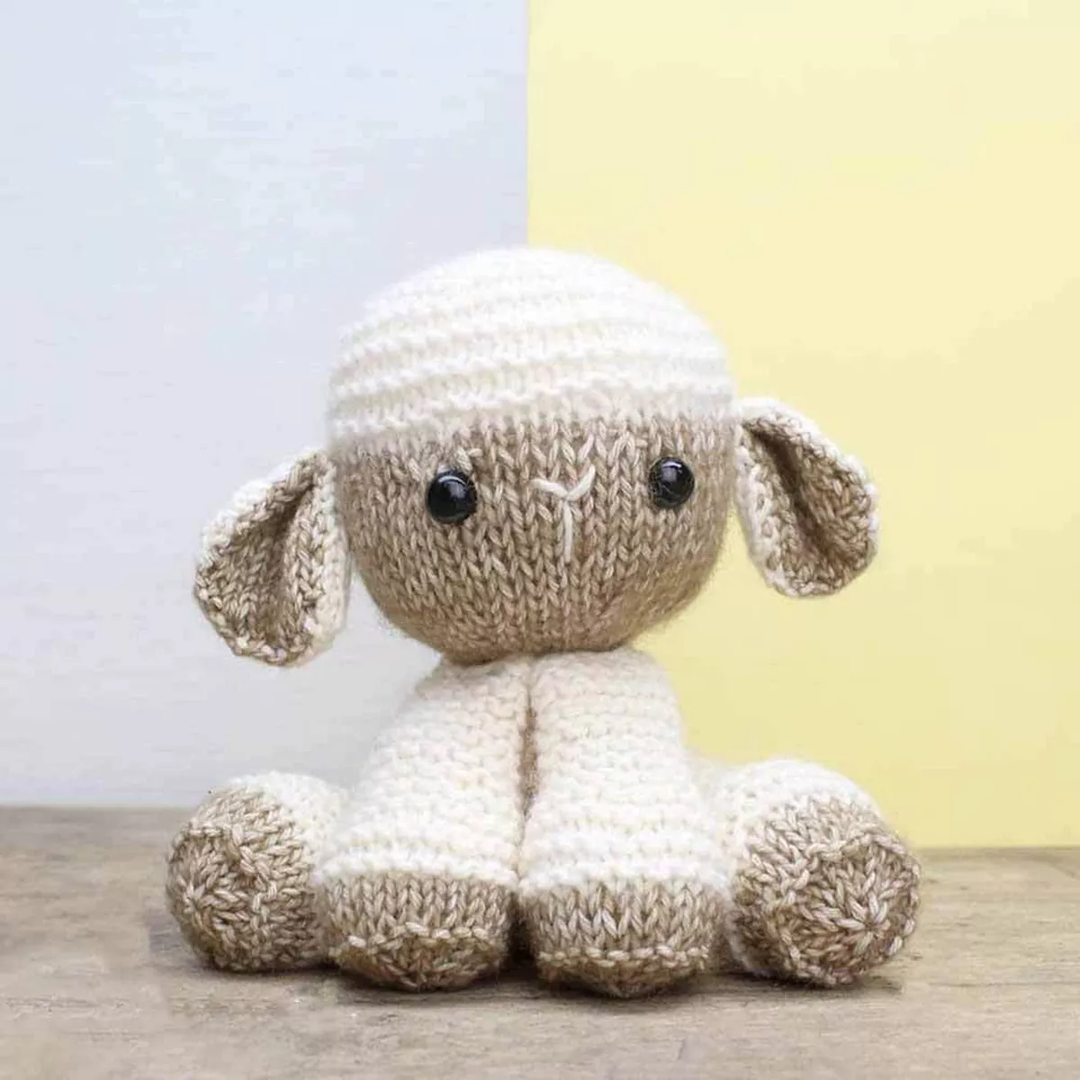 Lore Lamb – Hardicraft – Complete Knitting Kit