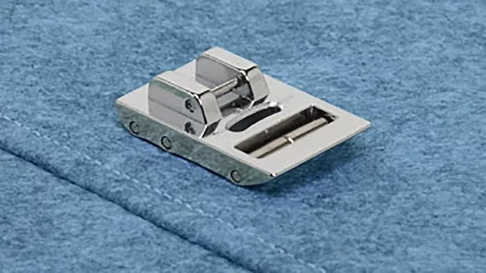 Metal Babylock Roller FootBLSO-RF snap on