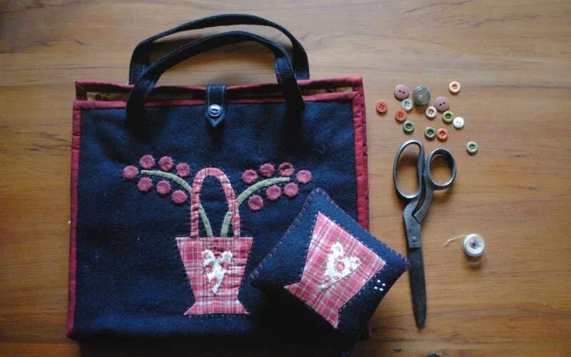 Wool Felt Sewing Kit – Kit